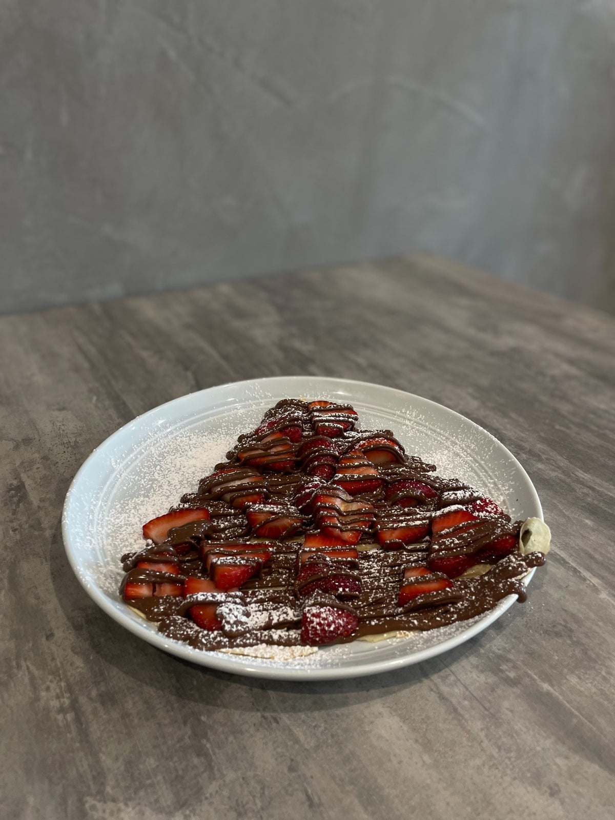 Crepe — Just Strawberries (Nutella)